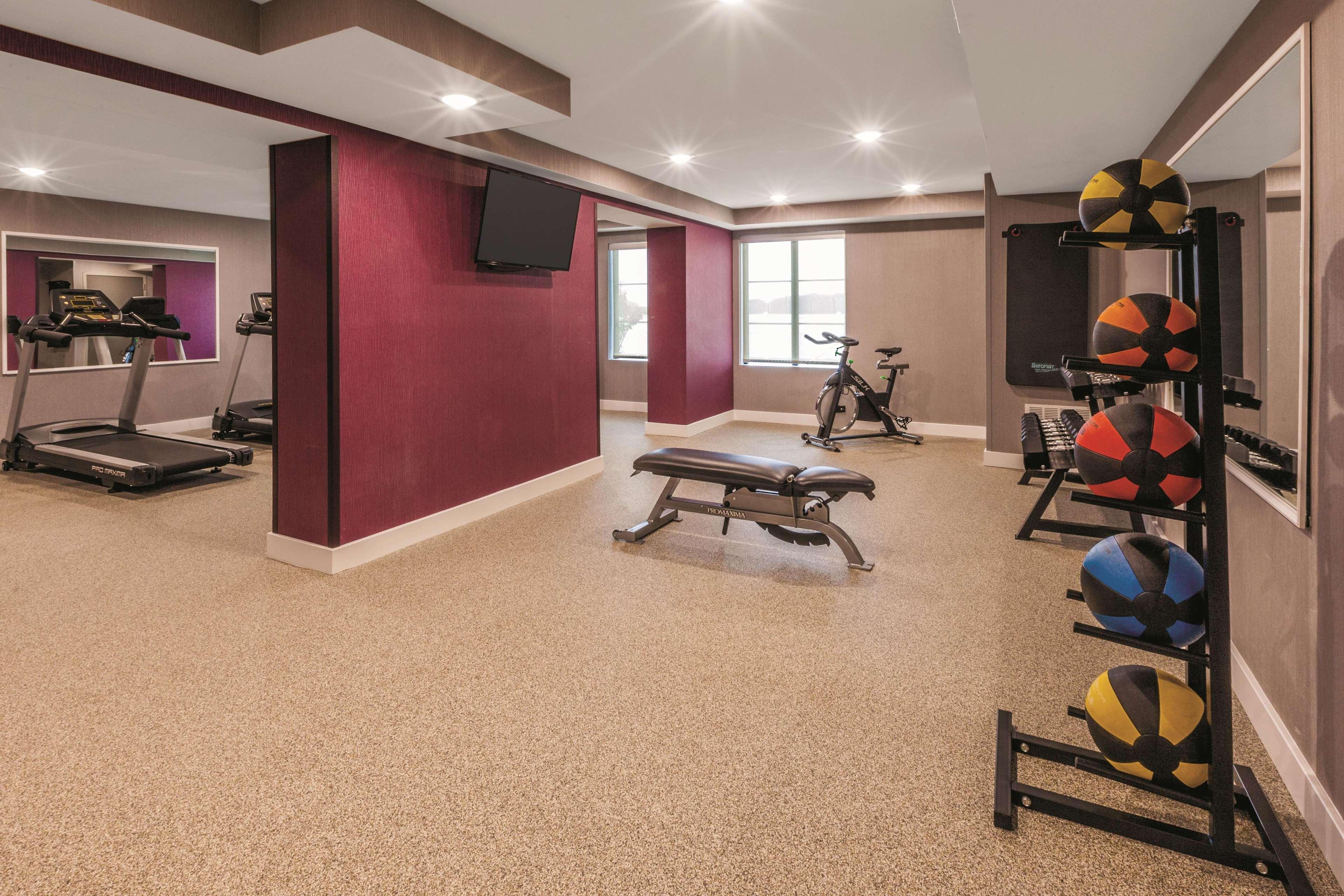 La Quinta By Wyndham Aberdeen-Apg Екстериор снимка