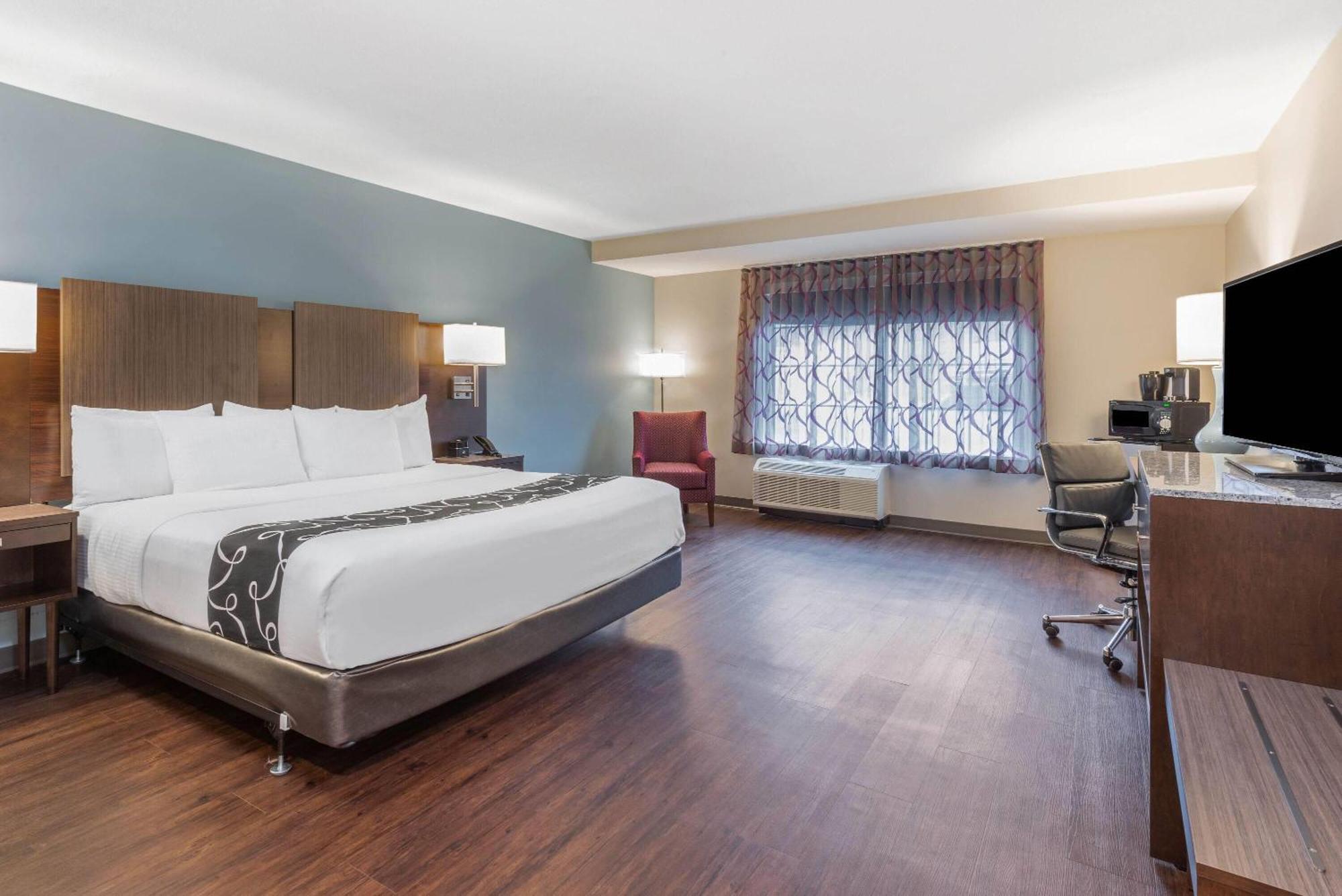 La Quinta By Wyndham Aberdeen-Apg Екстериор снимка